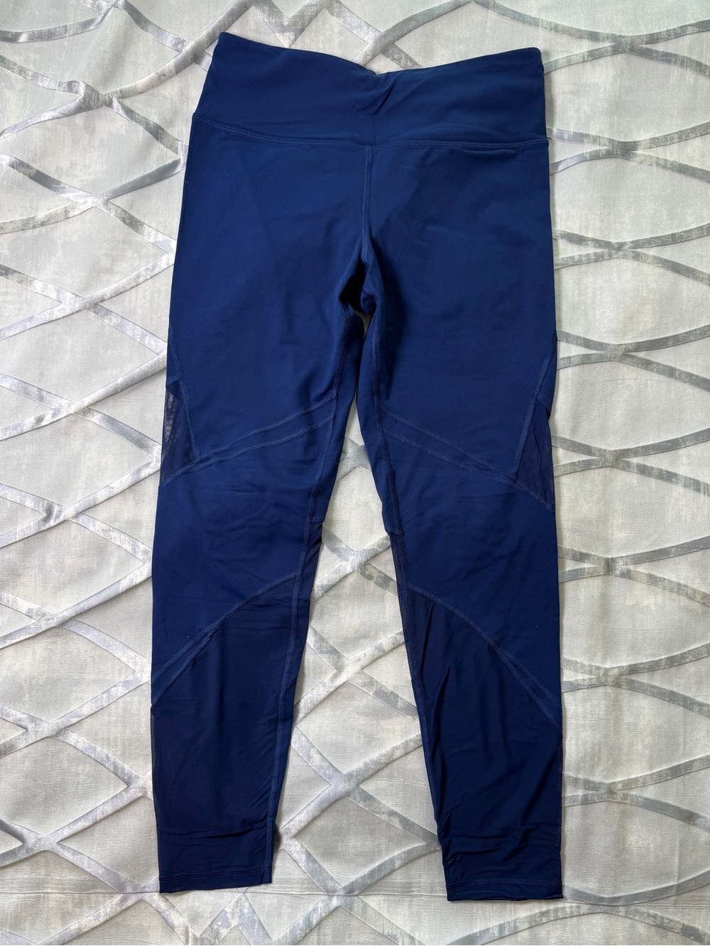 Victoria Secret Sport Knockout Tight. Navy. Mesh sections. Large